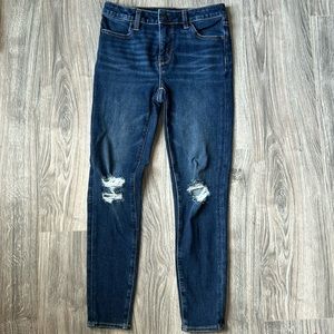 American Eagle Dream Stretch Hi Rise Ripped Jegging Size 2 SHORT